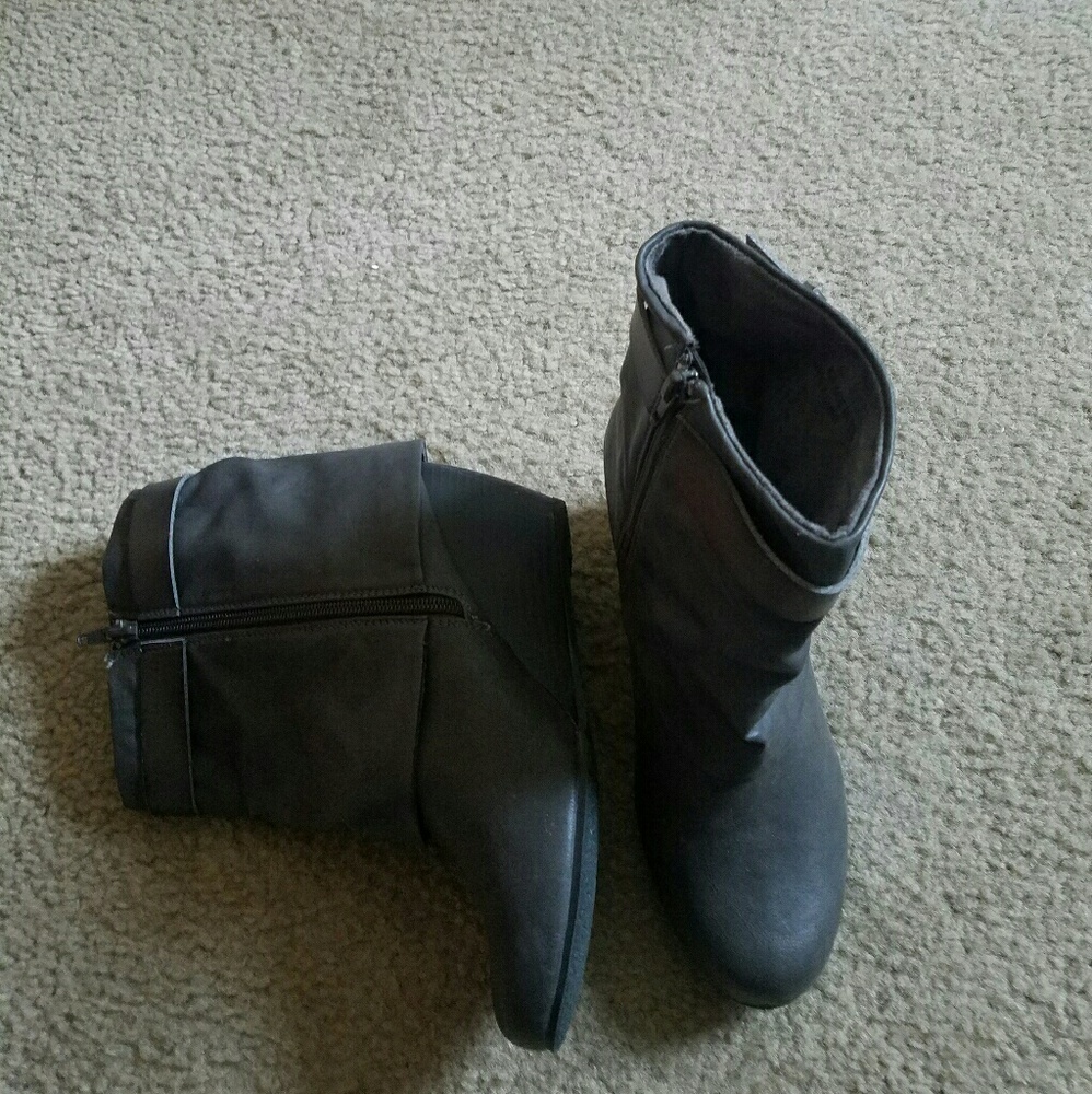 Wedged booties